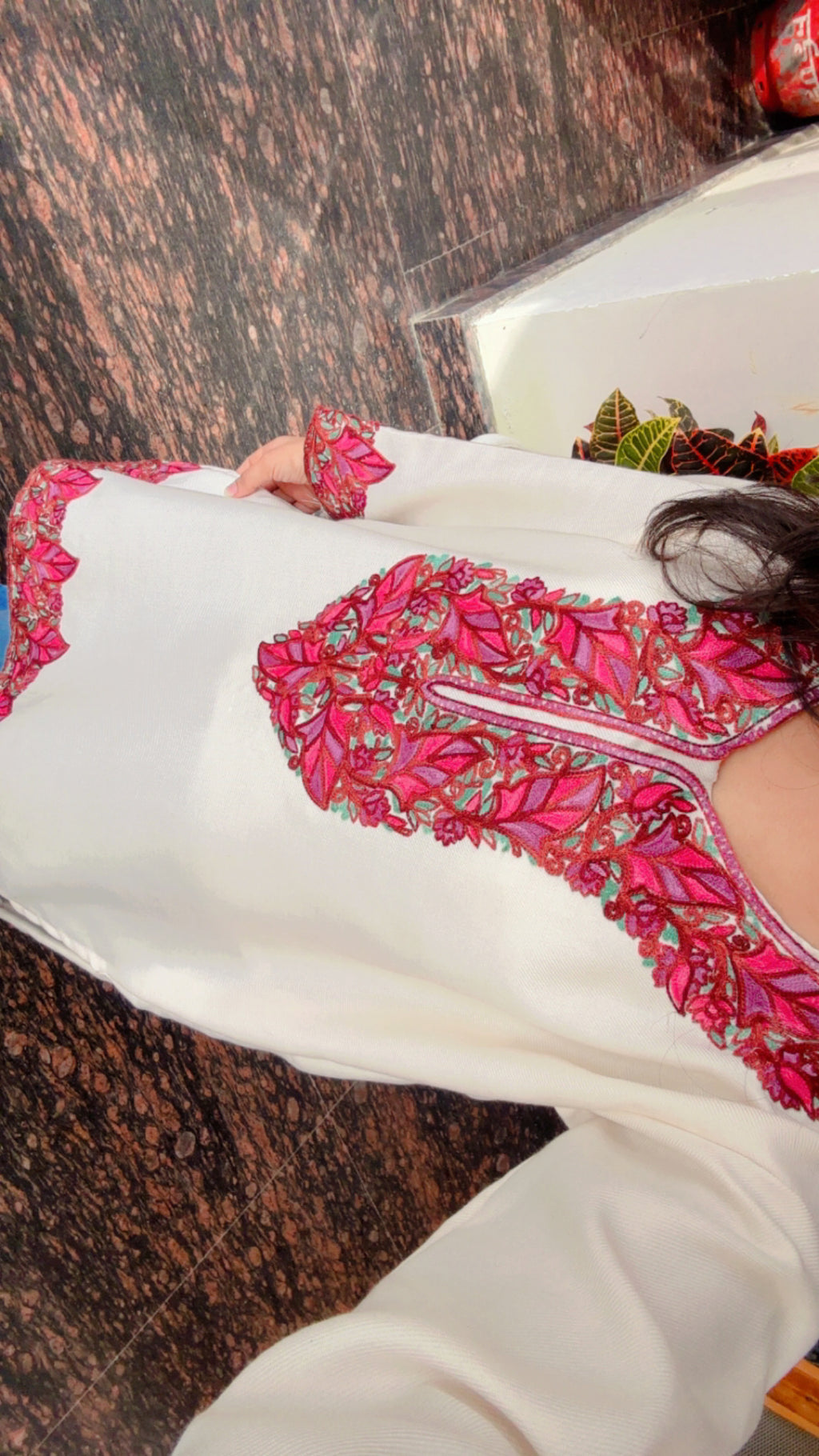 Kashmiri Woollen Embroidered Kurti – Winter Special